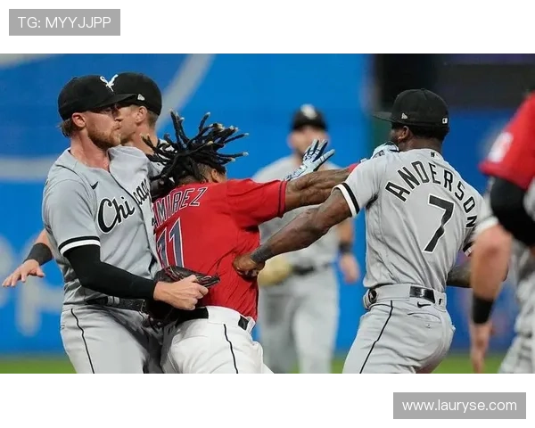 阿隆-贾奇单场四长打狂砍三轰加二垒安打，狂揽八分打点震撼全场