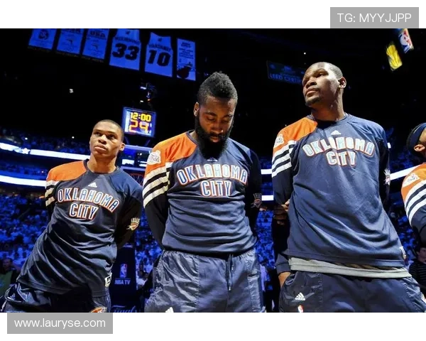 雷霆三少三年闯进总决赛管理层六百万放走哈登成历史转折关键抉择