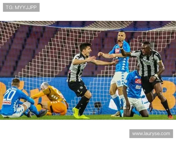 风暴中心主帅下课背后如何突破质疑重塑自我